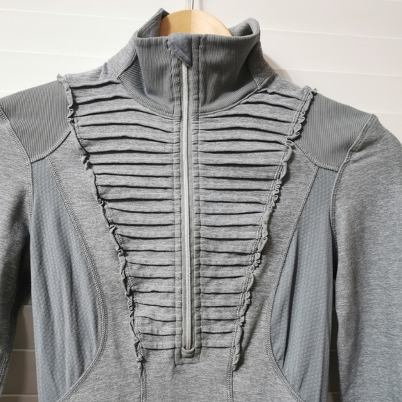 Lululemon Run: Your Heart Out Pullover - Picture 2 of 10